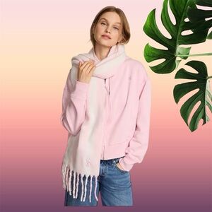 NEW Victoria’s Secret Cozy blanket scarf in pink heritage stripe